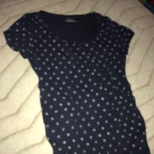 Maternity t shirt size medium